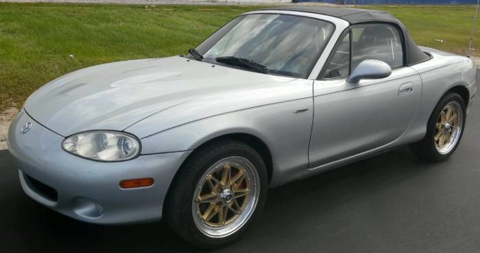 White Diamond 8008 Gold on Mazda Miata